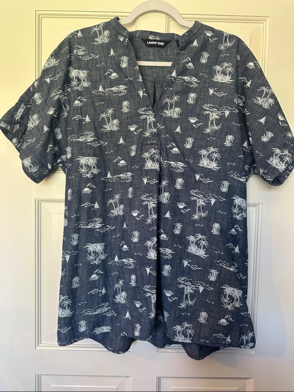 Lands' End Navy Short-Sleeve Island Print Tunic size XL